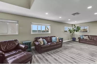 819 Iris Avenue, Imperial Beach, CA 91932 - Photo 12