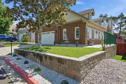 879 English Holly Lane, San Marcos, CA 92078 - Photo 2