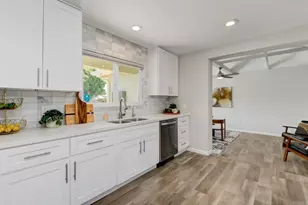 4410 Carib Ct, San Diego, CA 92117 - Photo 10