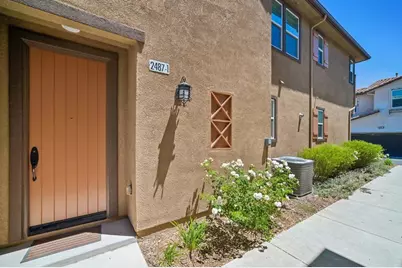 2487 Ascending Oaks Lane #1, Simi Valley, CA 93063 - Photo 2