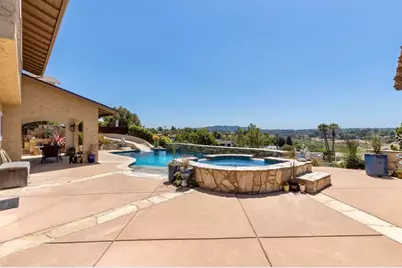 7042 Dennison St, San Diego, CA 92122 - Photo 34