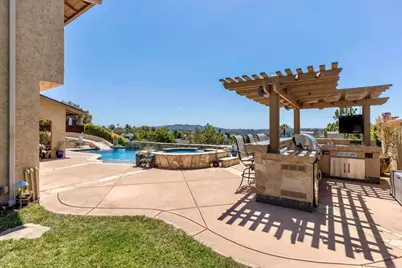 7042 Dennison St, San Diego, CA 92122 - Photo 32