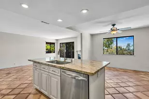 3036 Avenida Christina, Carlsbad, CA 92009 - Photo 2