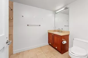 700 W E St, San Diego, CA 92101 - Photo 34
