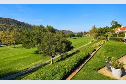 29118 Laurel Valley Dr, Vista, CA 92084 - Photo 4