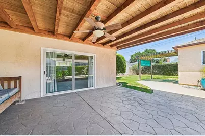 8121 Adoree, Downey, CA 90242 - Photo 28