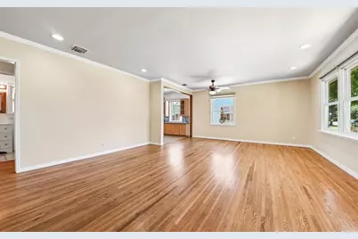 8121 Adoree, Downey, CA 90242 - Photo 6