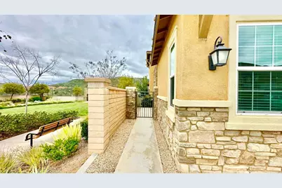 35646 Asturian Way, Fallbrook, CA 92028 - Photo 14