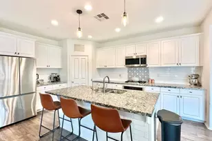 35646 Asturian Wy, Fallbrook, CA 92028 - Photo 2