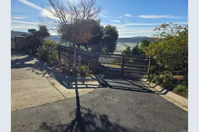 3752 Monserate Place, Fallbrook, CA 92028 - Photo 8