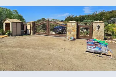 3752 Monserate Place, Fallbrook, CA 92028 - Photo 4