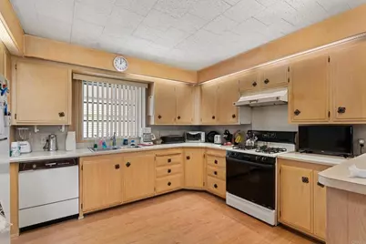 8901 Eton Avenue #87, Canoga Park, CA 91304 - Photo 1