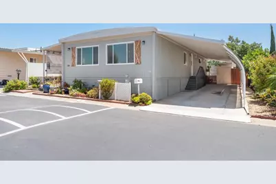 1010 E Bobier #17, Vista, CA 92084 - Photo 4