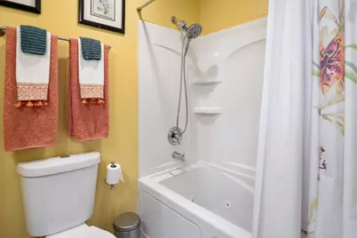 1010 E Bobier #17, Vista, CA 92084 - Photo 26