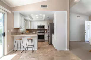 2218 Galvani Ln, Vista, CA 92084 - Photo 8