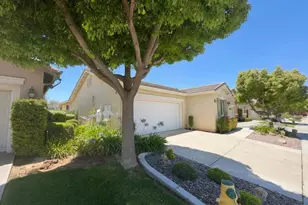 367 Shining Rock, Beaumont, CA 92223 - Photo 2