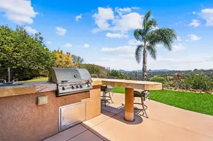 736 San Mario Dr, Solana Beach, CA 92075 - Photo 40