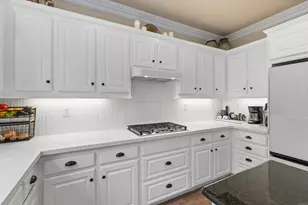 2285 Hillyer St, Carlsbad, CA 92008 - Photo 12