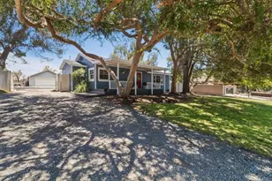 916 Sunset Dr, Vista, CA 92081 - Photo 2