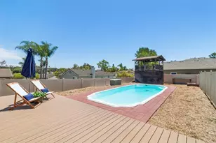 916 Sunset Dr, Vista, CA 92081 - Photo 42