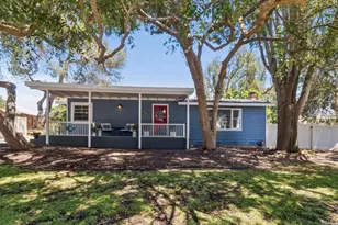 916 Sunset Dr, Vista, CA 92081 - Photo 1