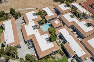 2304 Altisma Way, Carlsbad, CA 92009 - Photo 26