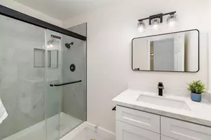 2304 Altisma Way, Carlsbad, CA 92009 - Photo 16