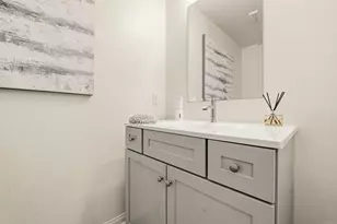 1811 Red Willow Wy, Oceanside, CA 92056 - Photo 14