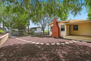 610 Minnesota St, Fallbrook, CA 92028 - Photo 2