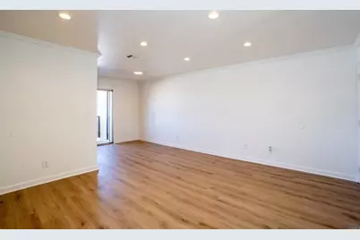 569 E Street #14, Chula Vista, CA 91910 - Photo 12
