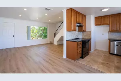569 E Street #14, Chula Vista, CA 91910 - Photo 6