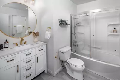 155 Village Green Road, Encinitas, CA 92024 - Photo 16
