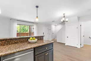 215 Westlake Dr, San Marcos, CA 92069 - Photo 10