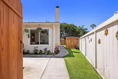 809 Caminito Del Reposo, Carlsbad, CA 92011 - Photo 6