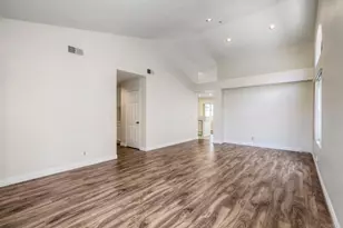 1826 Spyglass Cir, Vista, CA 92081 - Photo 10