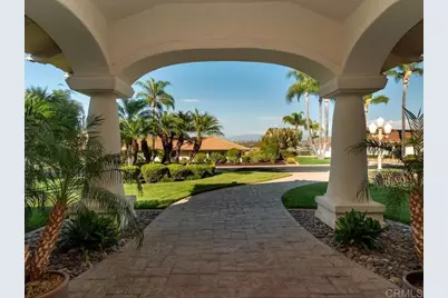 31481 Lake Vista Circle, Bonsall, CA 92003 - Photo 2