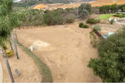 29979 Robbie Lane, Vista, CA 92084 - Photo 18