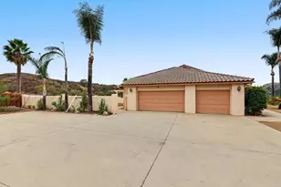 29979 Robbie Ln, Vista, CA 92084 - Photo 30