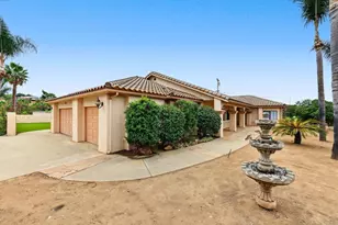 29979 Robbie Ln, Vista, CA 92084 - Photo 32