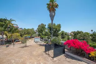 1417 Grey Oaks Ct, Oceanside, CA 92056 - Photo 26