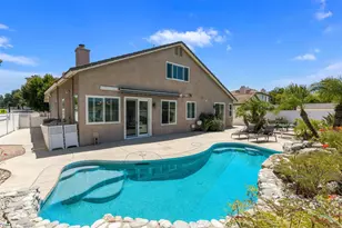 23997 Orleans Ln, Murrieta, CA 92562 - Photo 4