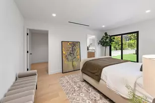 1553 Copa De Oro Dr, La Jolla, CA 92037 - Photo 32