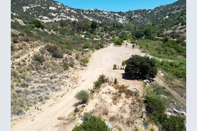 5589 Rainbow Creek Road, Fallbrook, CA 92028 - Photo 16