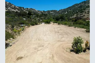 5589 Rainbow Creek Road, Fallbrook, CA 92028 - Photo 2
