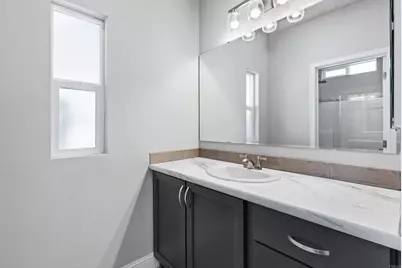 400 N Melrose Drive #14, Vista, CA 92083 - Photo 14