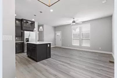 400 N Melrose Drive #14, Vista, CA 92083 - Photo 6