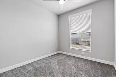 400 N Melrose Drive #14, Vista, CA 92083 - Photo 22