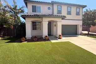 1043 Greenway Rd, Oceanside, CA 92057 - Photo 1