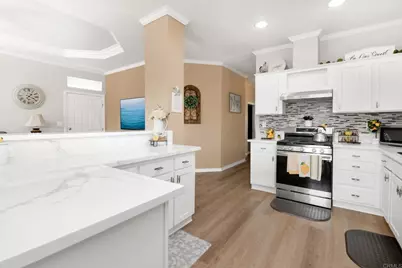 718 Sycamore Avenue ##14, Vista, CA 92083 - Photo 4