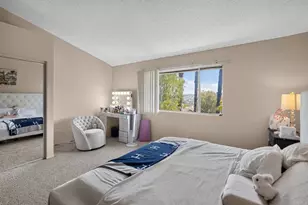 6025 E Hackamore Ln, Anaheim, CA 92807 - Photo 18